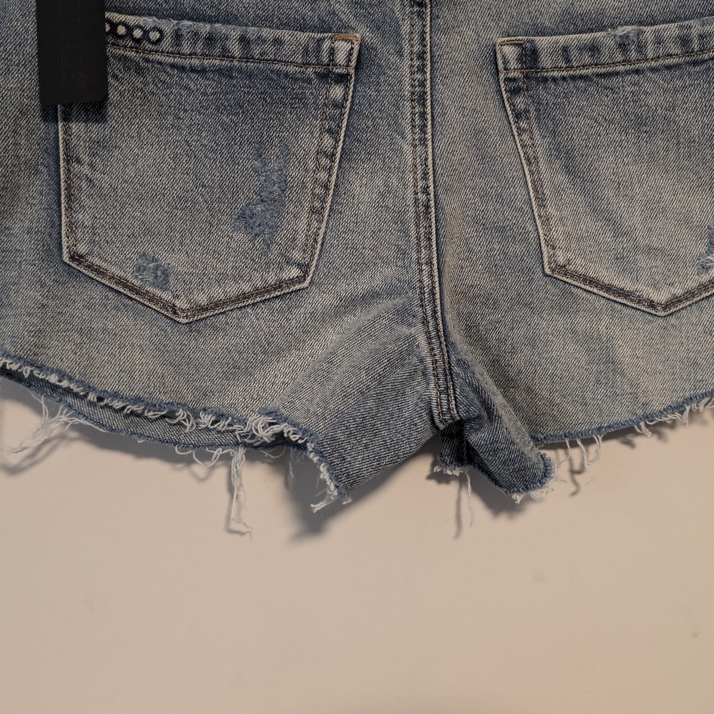 NWT Blank NYC The Barrow Distressed Denim Shorts with Side Stripes Size 25 - Picture 9 of 14